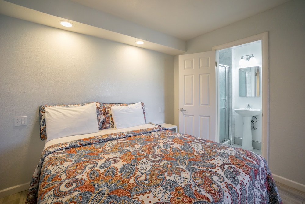 Berkeley Inn 16/50