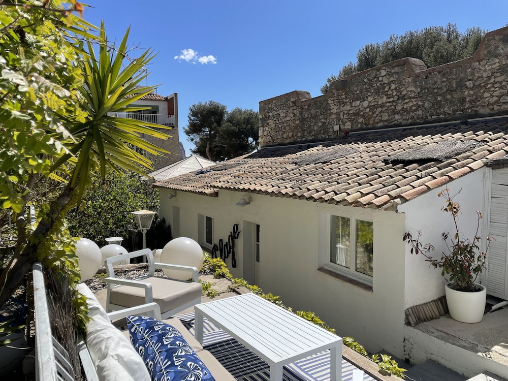 Hôtel De La Plage Mahogany 3/66