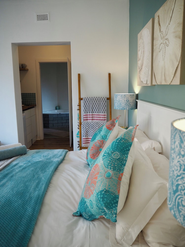 African Breeze Guesthouse 10/50