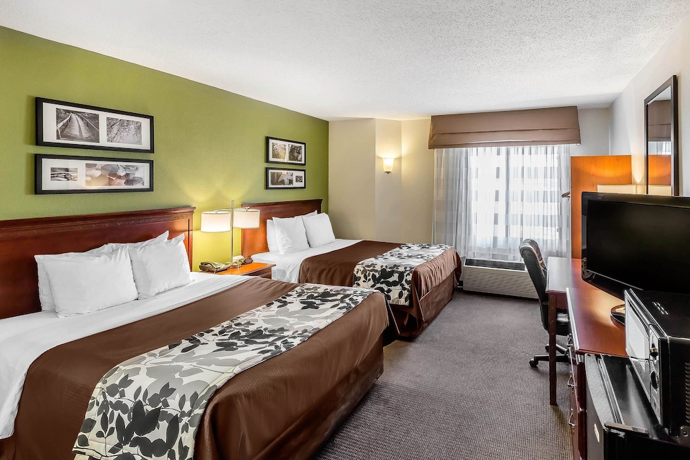 Room, 2 Queen Beds, Pool Side, Pet Friendly، Sleep Inn Gaffney At I-85 2/8