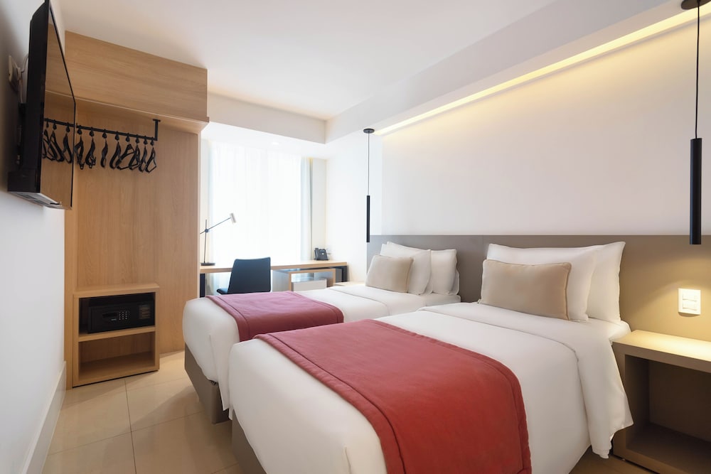 ROOM, TWIN BEDS