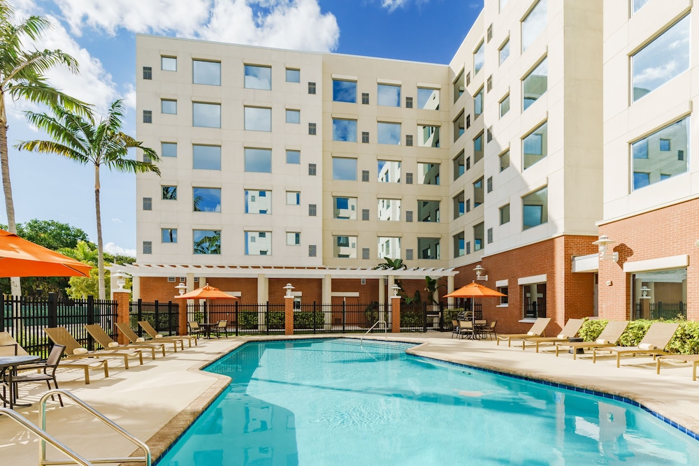 Hyatt House Fort Lauderdale Airport - South & Cruise Port in DANIA BEACH - FL