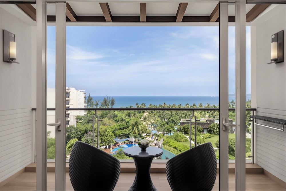 Shangri-La Sanya 27/48