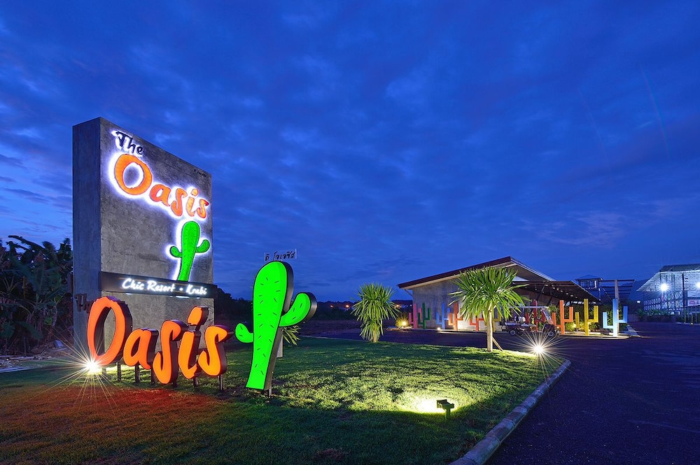 The Oasis Resort 19/25