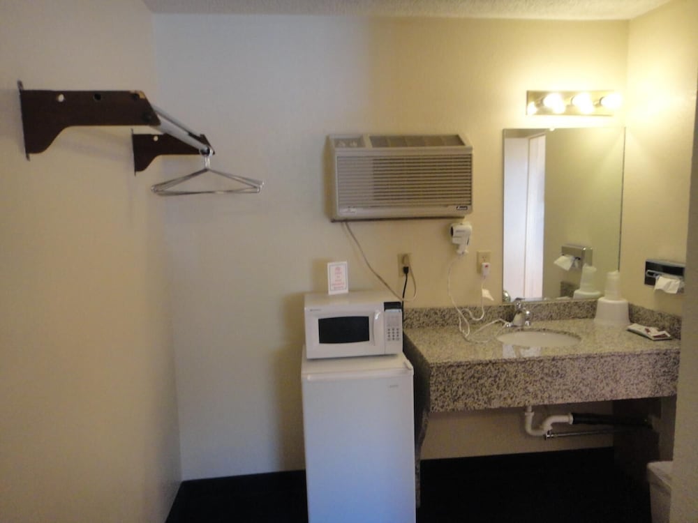 Econo Lodge Las Vegas NM 49/53