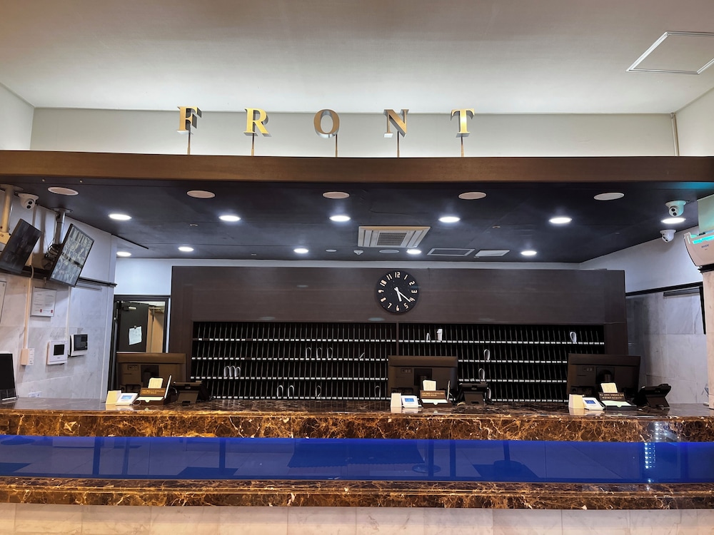 Toyoko Inn Busan Station 1 8/67