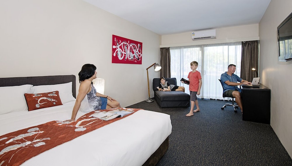 Kakadu Crocodile Hotel 36/61