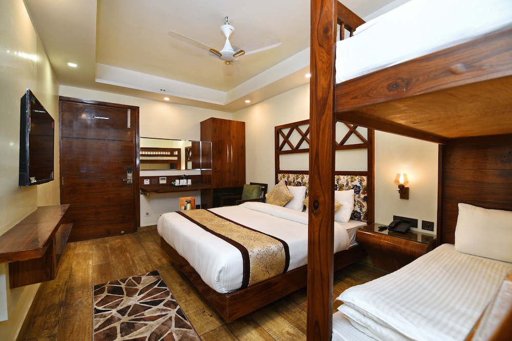 Hotel Blue Pearl Paharganj 39/50