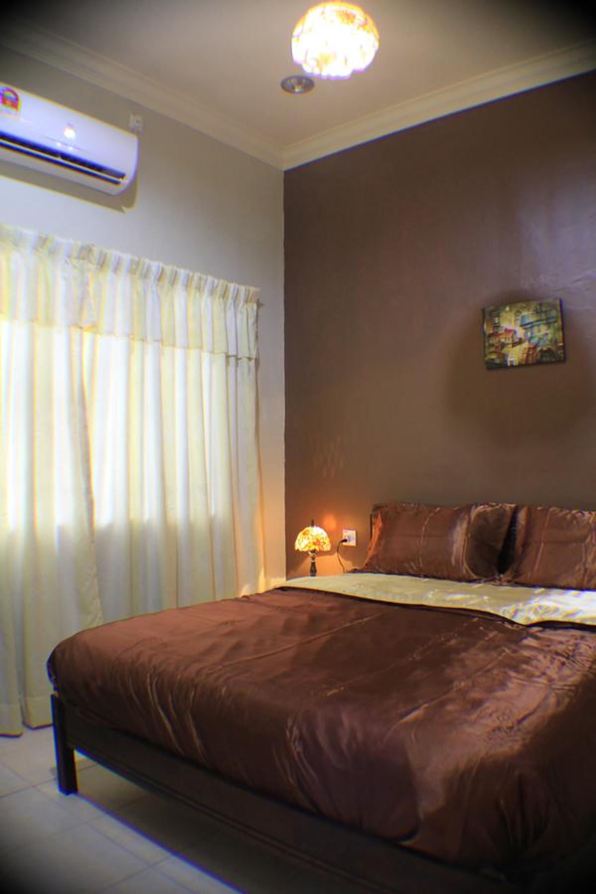 Room, Queen Bed