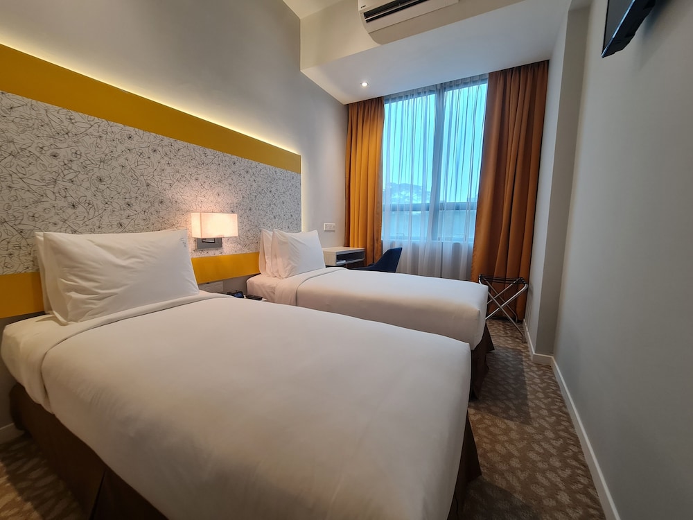 Holiday Inn Express & Suites Johor Bahru 15/62