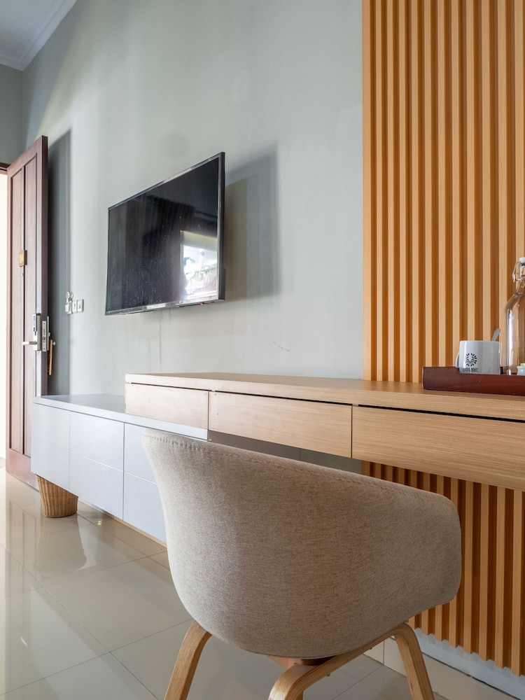 U Tube Hotel & Spa 12/66