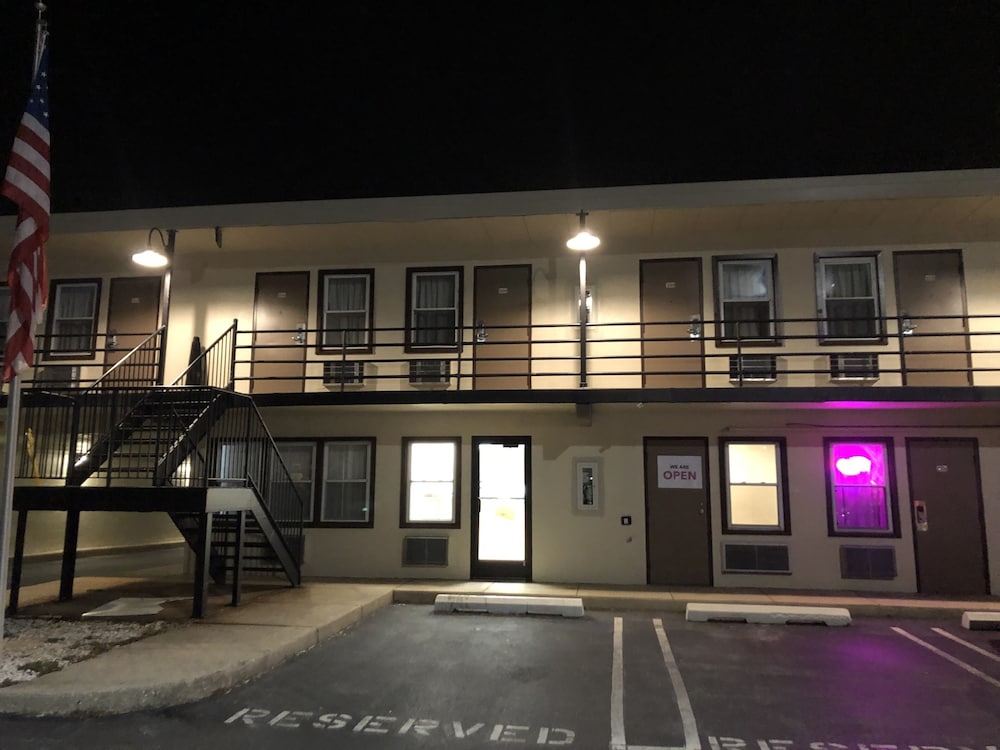 Trolley Stop Motel Philadelphia Media 1/21