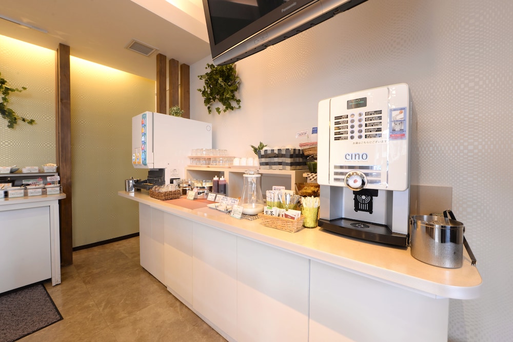 Vessel Inn Hiroshima Ekimae 37/62