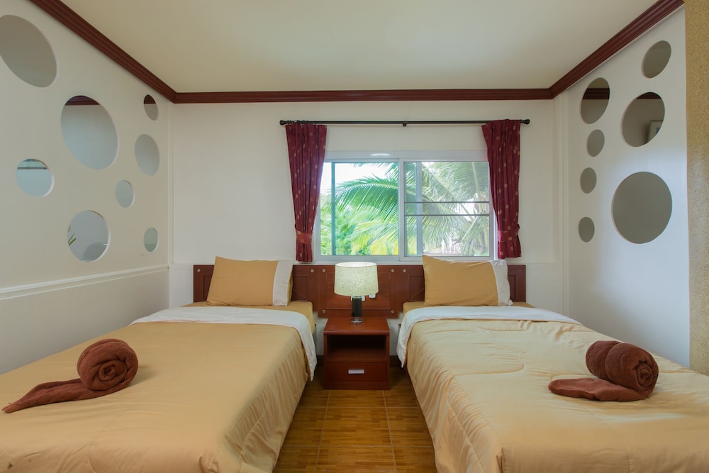 Patong Rai Rom Yen Resort SHA 23/50