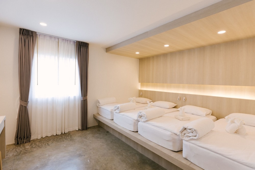 Nappiness Hotel 19/50