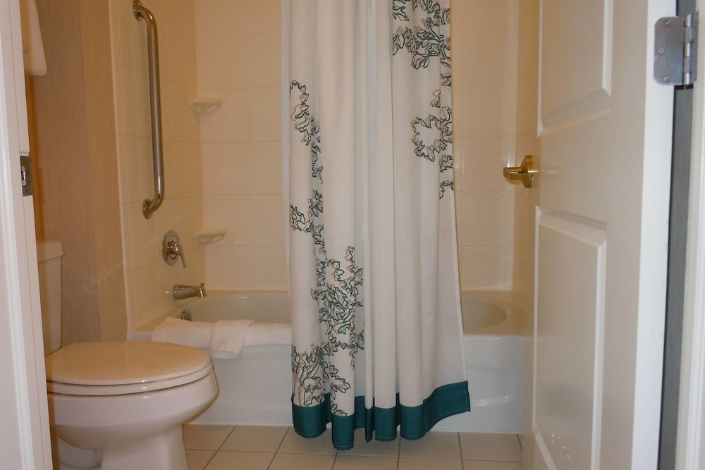 Residence Inn by Marriott Columbia 6/26