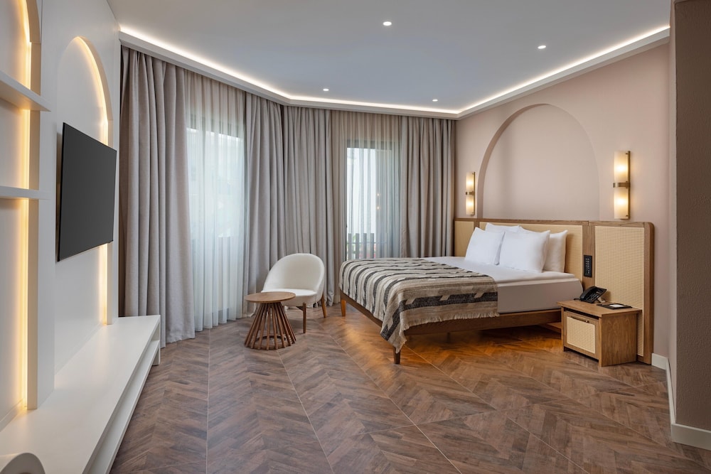 Lake, House, Double Bed, Sofa