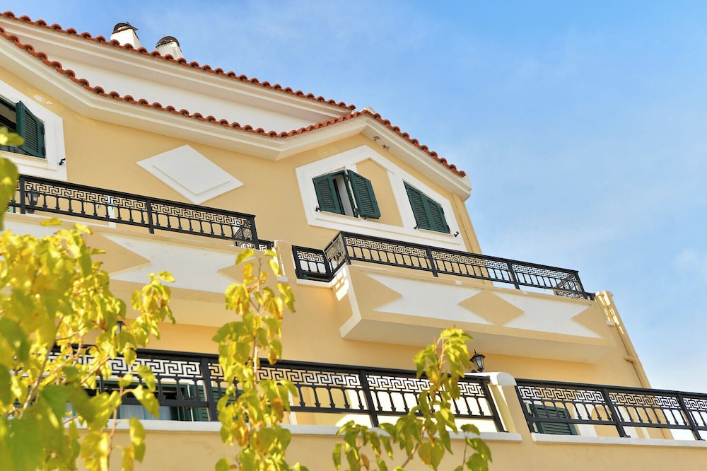 Vasilaras Hotel 3/50