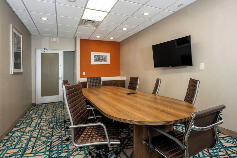 Fairfield Inn & Suites By Marriott Huntsville 22/26
