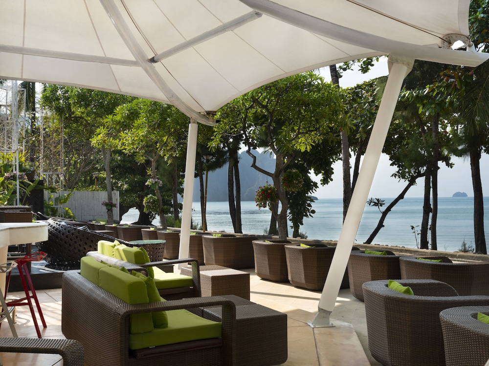 Aonang Villa Resort 45/75