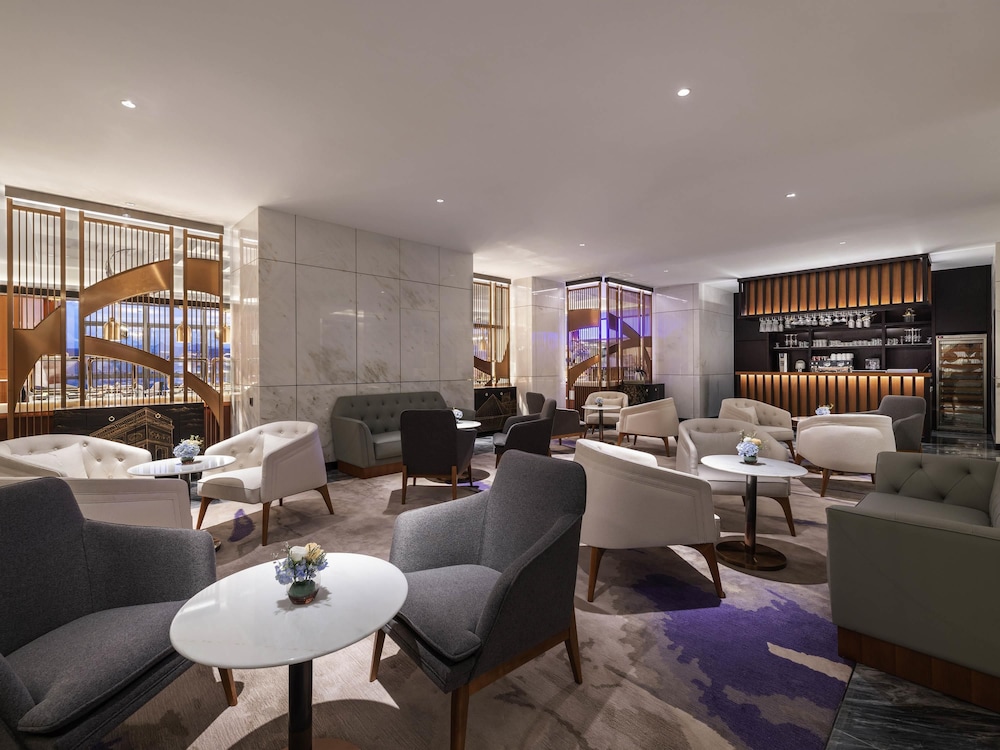 Mercure Shenzhen Pinghu 50/72