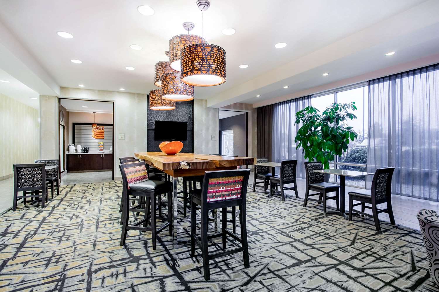 La Quinta Inn Suites By Wyndham Andrews 17/24