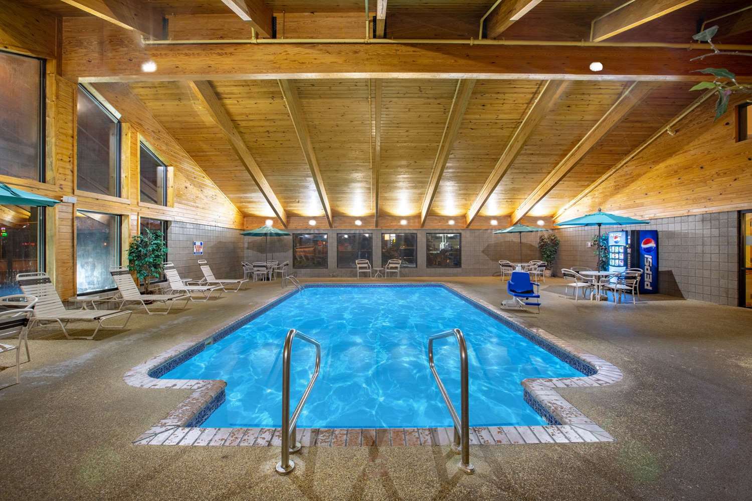 Americinn By Wyndham Kearney 3/8