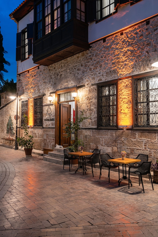Cedrus Hotel 42/50