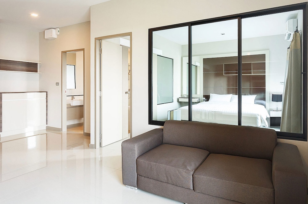 Green Point Residence Hotel 44/62
