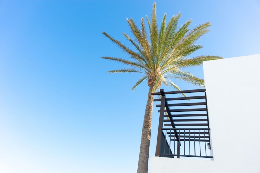 Broncemar Beach Suites Hotel 2/51