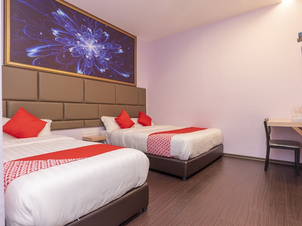 Zenz Hotel 10/50