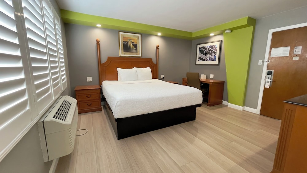 Seascape Inn - A Fairbridge Hotel 39/52