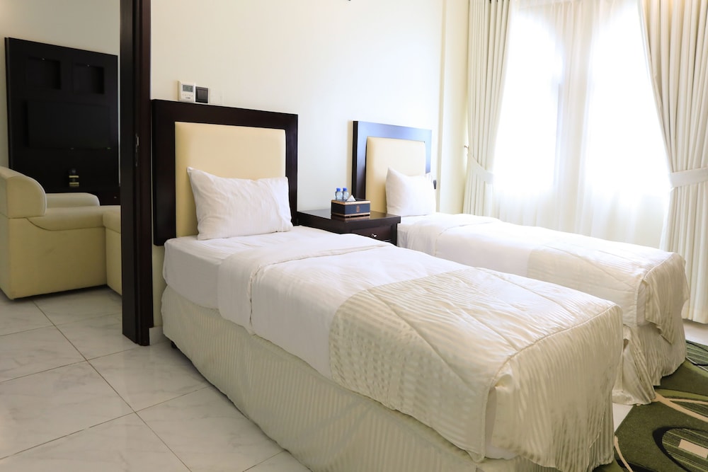 Remas Hotel Suites 16/33