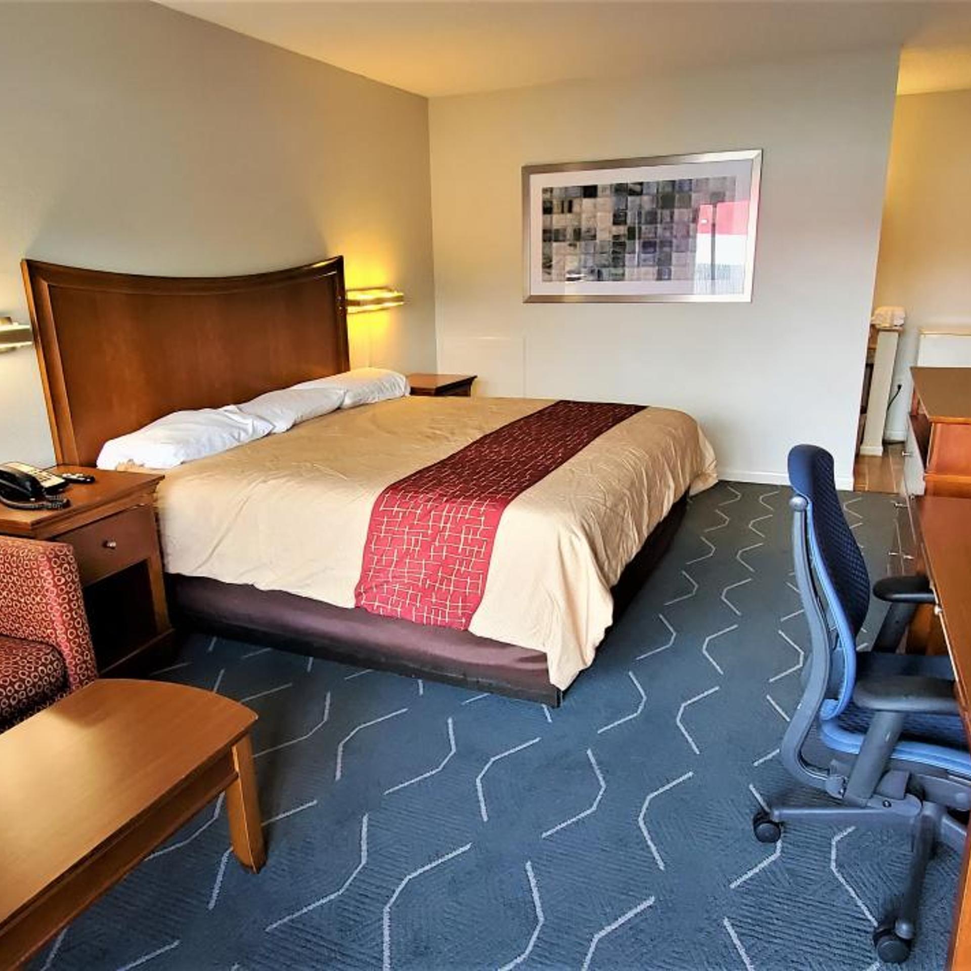 Travelodge Newport News 8/24
