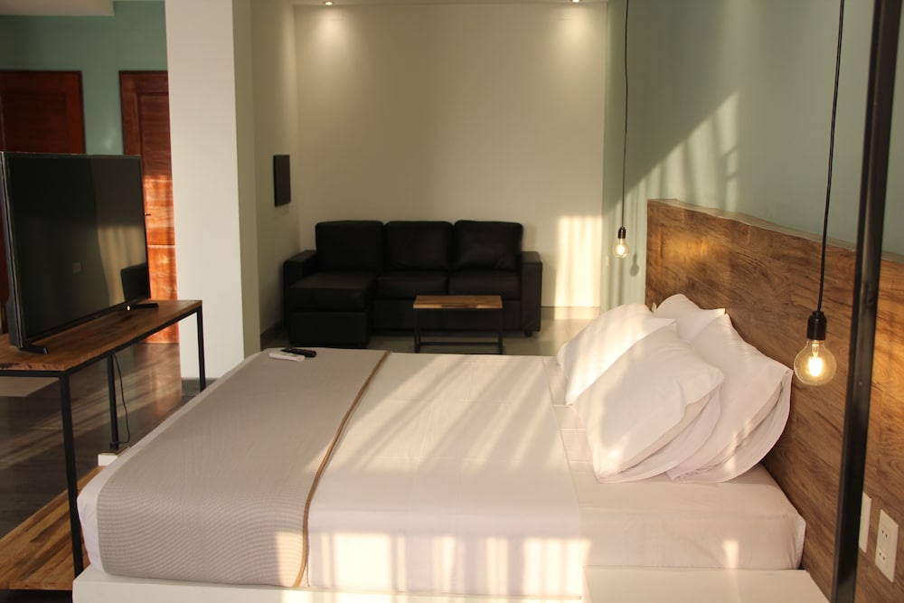 Hotel G 11/50