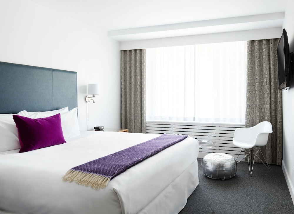 Burrard Hotel 15/65