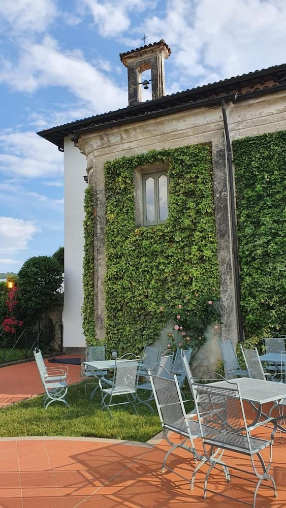 RELAIS DU SILENCE ALBERGO RELAIS I DUE ROCCOLI 23/50