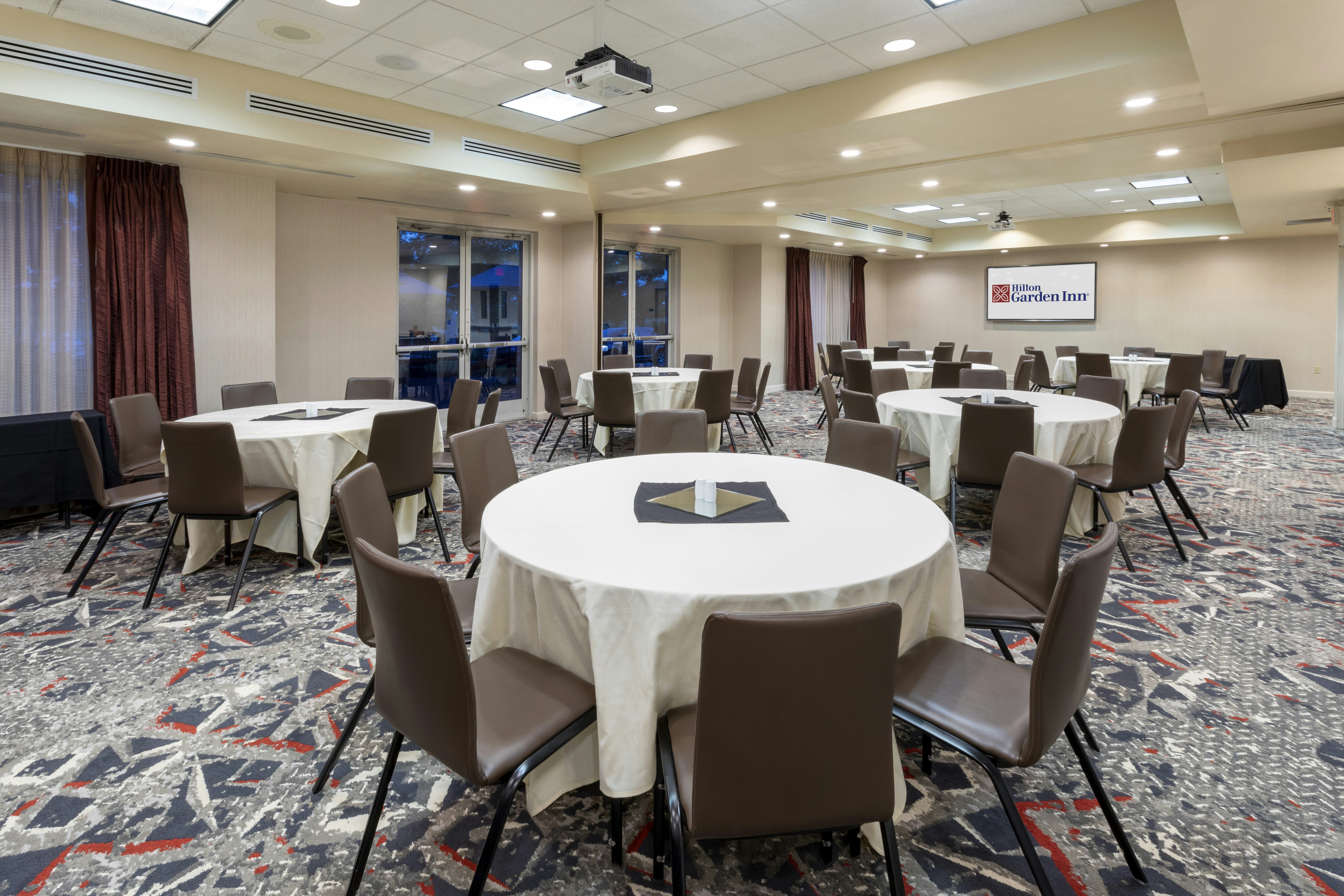Hilton Garden Inn Minneapolis St. Paul-Shoreview 50/57