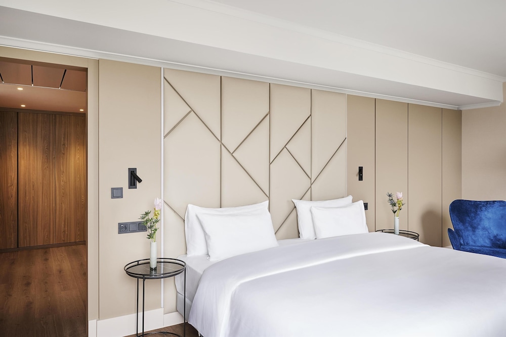 Hotel NH Berlin Kurfurstendamm 17/50