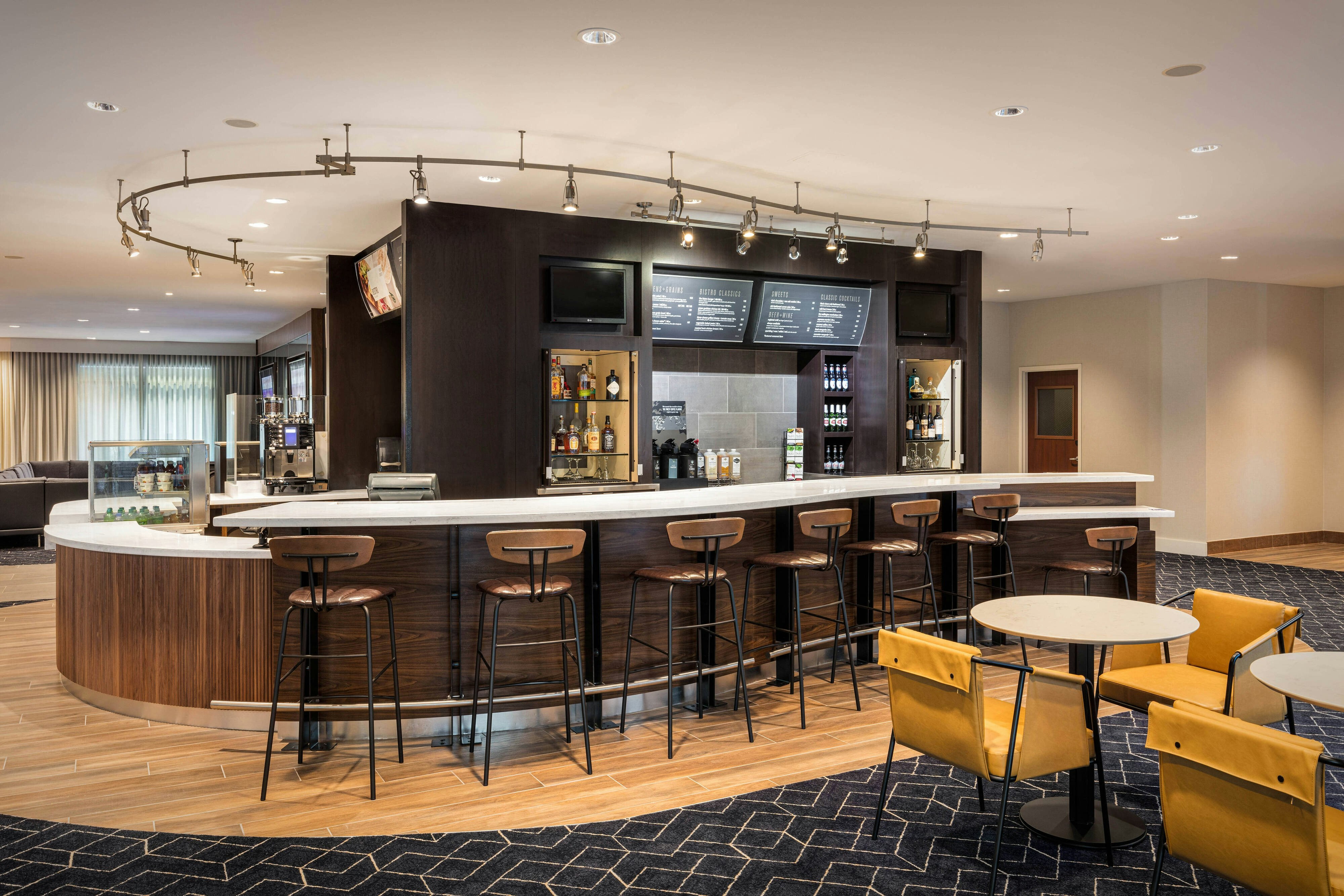 Courtyard By Marriott Anaheim Resort Convention Center 10/17