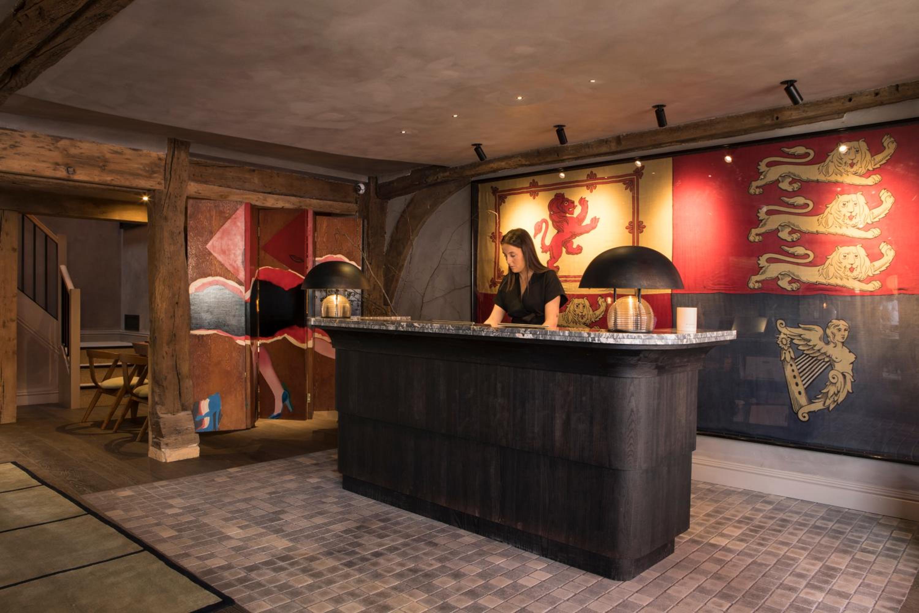 The Bull At Burford 6/38