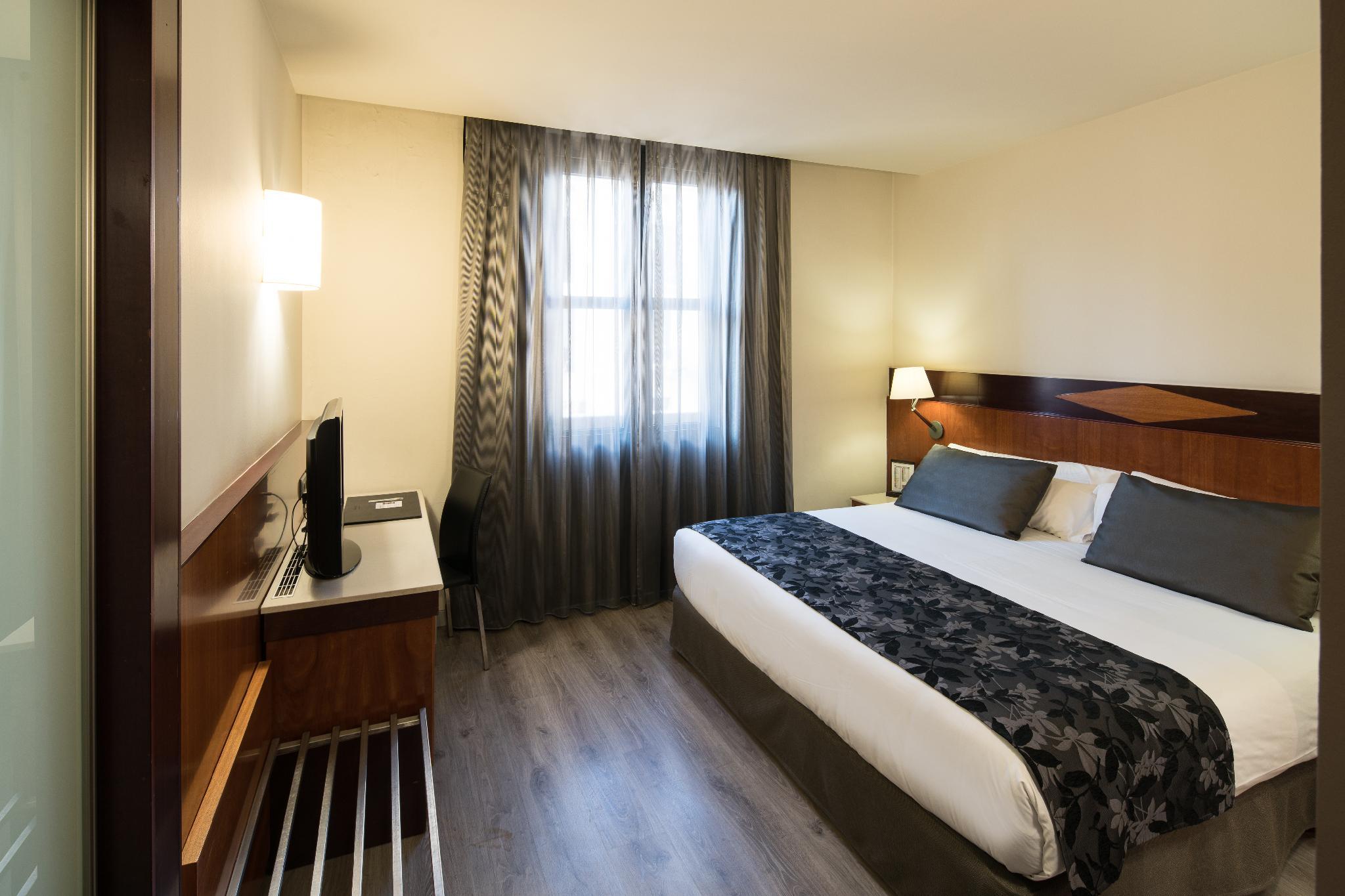 STANDARD, DOUBLE BED