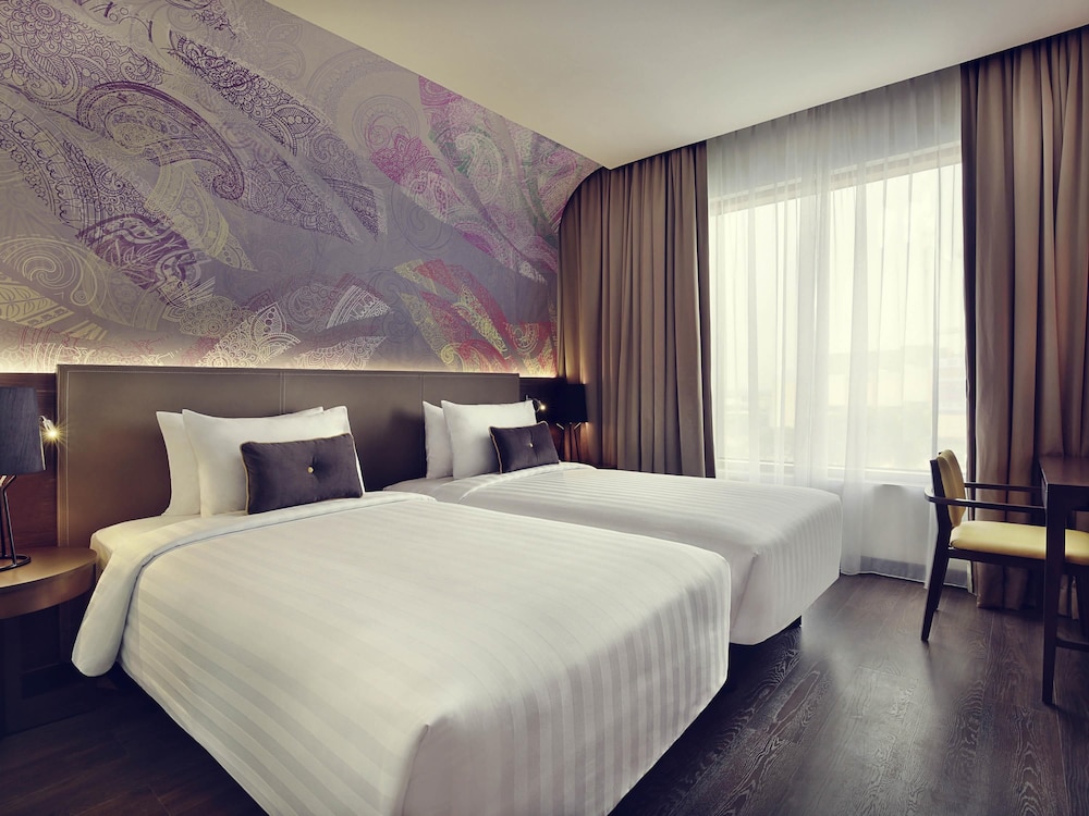 Mercure Karawang 21/66