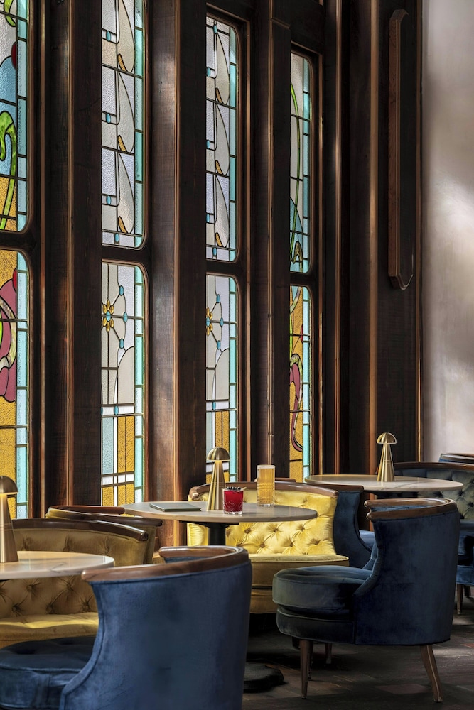 Flatiron Hotel 12/62