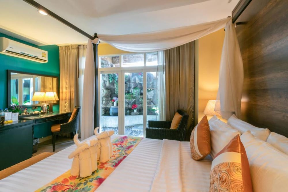 Baan Phuanda Phuket 51/79