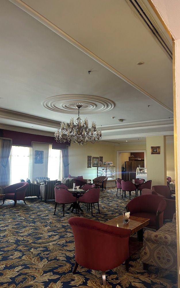 Montrose A Mayfair Collection Hotel 57/64