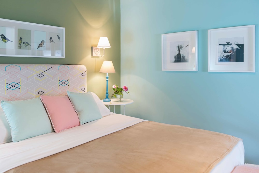 Areela Boutique Hotel 55/67