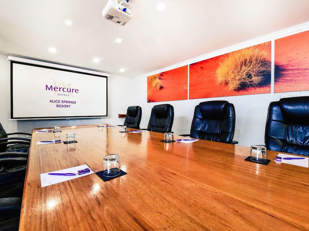 Mercure Alice Springs Resort 42/57
