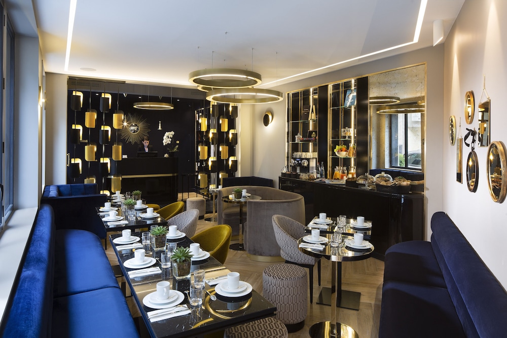 Le 10 Bis Hotel 51/65