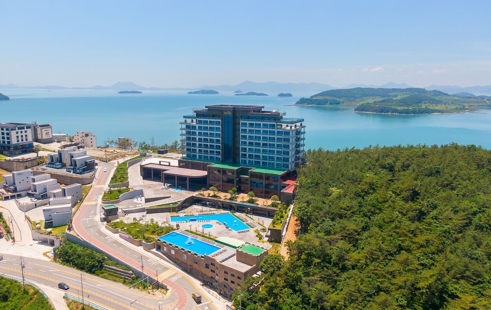 Hotel JCS Yeosu 48/50